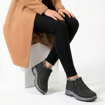 Bota Feminina Cano Curto Penelope